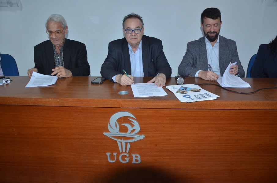 UGB/FERP - Centro Universitário Geraldo Di Biase - UGB-FERP e DEGASE ...